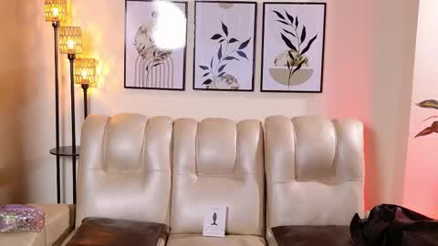 Violeta online show from December 3, 8:02 pm