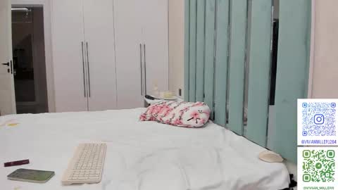 Vivian online show from March 8, 3:21 am