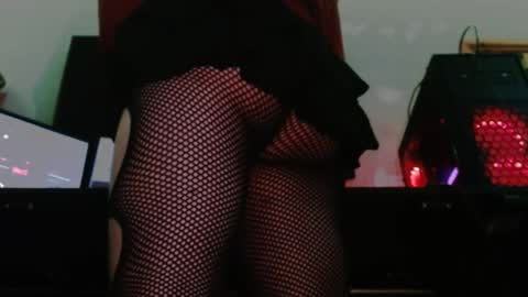 whoknowssss99 online show from November 4, 12:54 am