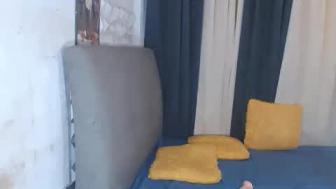 pauleen online show from February 21, 6:27 am