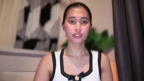 CHRISTINE online show from February 17, 12:46 pm