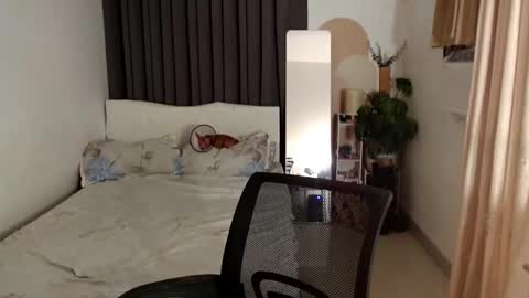 Camilla online show from November 29, 3:30 am