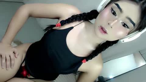 kianna online show from April 16, 11:40 pm