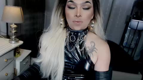 Zhavia online show from December 21, 2:28 am