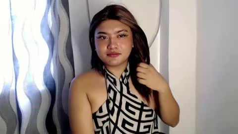 its me MADEL online show from April 25, 6:39 am