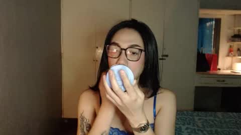 Melissa online show from December 16, 12:16 am