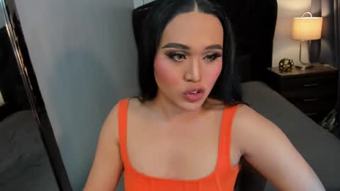 Snapshot of yanny_xoxo chatting on January 30, 7:15 pm Allisonn Hensly online show from January 30, 7:15 pm
