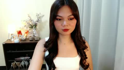 Hi its me Yna online show from February 21, 1:11 pm