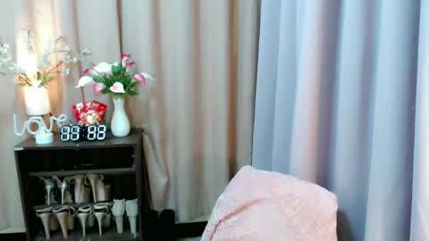 Hi its me Yna online show from October 6, 3:45 pm