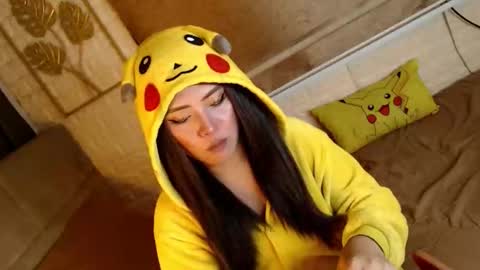 JEN  online show from February 23, 1:47 pm