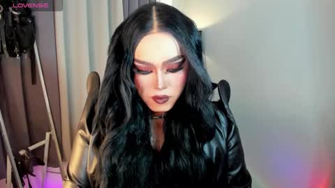  not into STINGY and CHEAP people online show from September 9, 10:19 pm