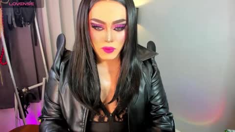  not into STINGY and CHEAP people online show from September 15, 9:31 pm