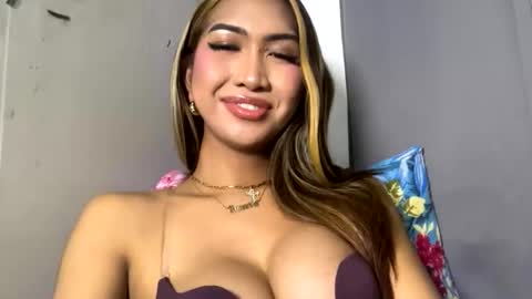 yourlovebella88 online show from March 2, 5:31 pm