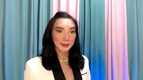 QueenLuci online show from November 26, 3:03 pm