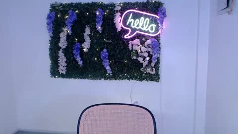 Snapshot of yoursexservice chatting on January 14, 11:27 pm    online show from January 14, 11:27 pm