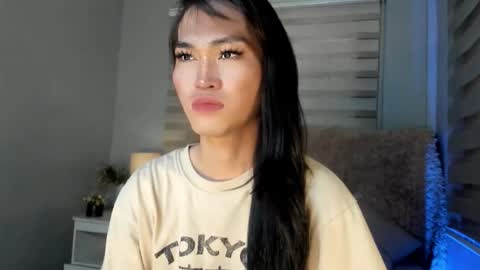 Snapshot of yoursexservice chatting on September 20, 2:17 am    online show from September 20, 2:17 am