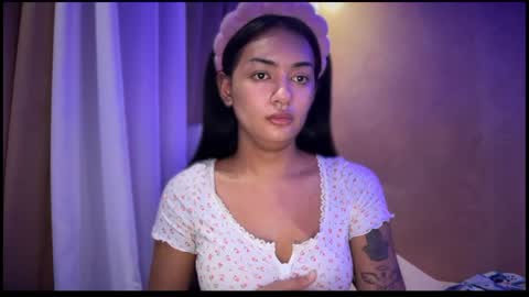 Goddes Renalyn online show from October 6, 7:03 pm