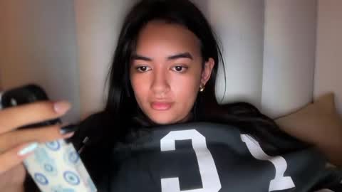 Goddes Renalyn online show from January 12, 8:32 am