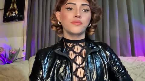 Miss Cali online show from December 13, 8:26 pm