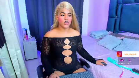 zoe_rosee4 online show from July 1, 3:40 am