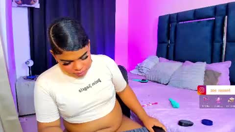 zoe_rosee4 online show from July 10, 5:44 am