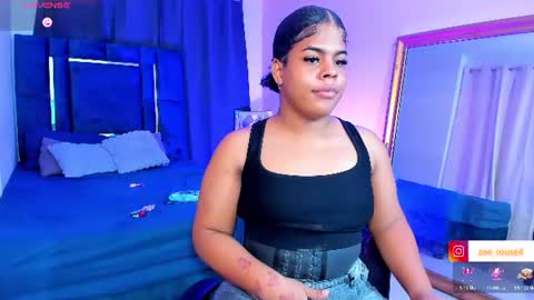 zoe_rosee4 online show from July 19, 7:01 am
