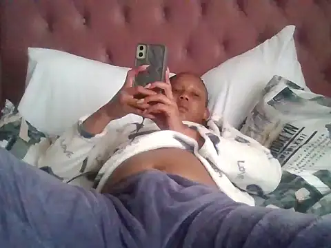 Snapshot of ShooingBunch chatting on September 27, 12:25 pm ShooingBunch online show from September 27, 12:25 pm