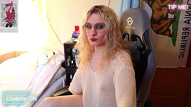 Lori Myaf online show from March 13, 2:33 pm