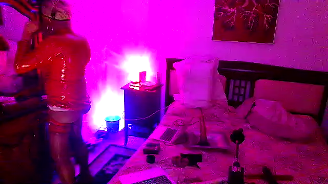 CharlotteVixxens online show from February 14, 3:36 am