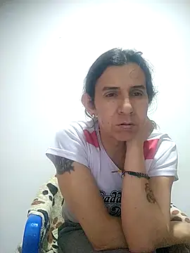 Cameron puppy online show from January 8, 9:52 pm