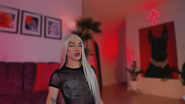 Taylor  foxxx online show from February 28, 6:42 am