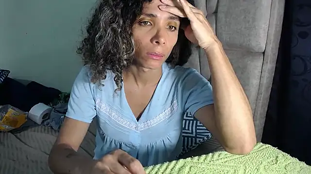 Snapshot of Nadia_Monroe chatting on December 7, 10:39 am Nadia Monroe online show from December 7, 10:39 am