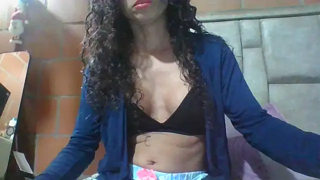 Snapshot of Nadia_Monroe chatting on October 11, 12:18 pm Nadia Monroe online show from October 11, 12:18 pm