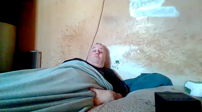 Nightshade7712 online show from March 22, 2:47 pm