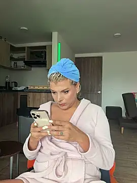 Georgiafox online show from April 5, 9:02 pm