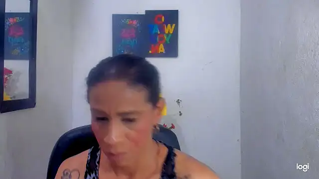 Snapshot of juanblakbigcock chatting on October 11, 6:54 pm juanblakbigcock online show from October 11, 6:54 pm