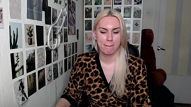 CapriScorpion online show from October 28, 6:17 pm