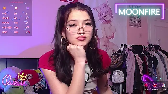 moonfiredancer online show from December 23, 2:27 am