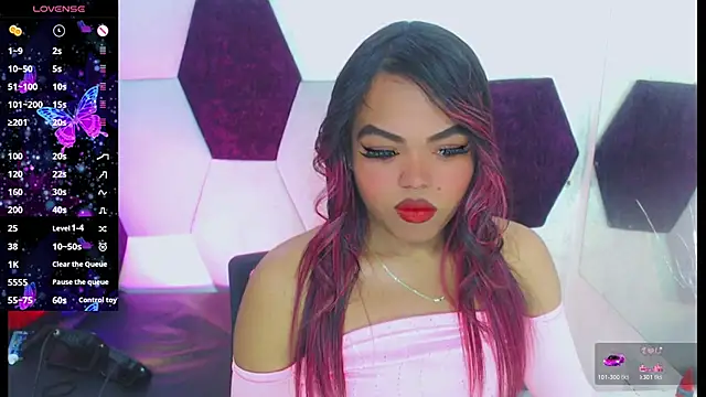 KayleighDreams  online show from January 14, 7:23 pm