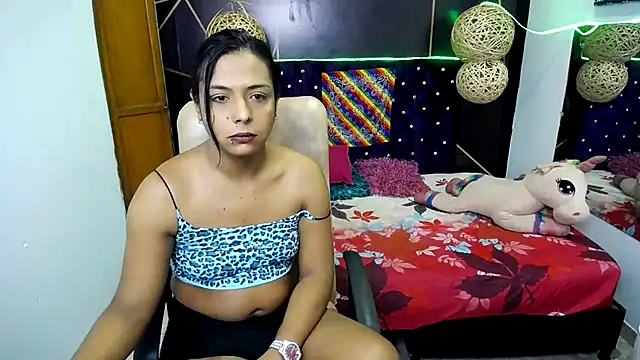 EmilyTsSweet online show from March 18, 1:46 pm