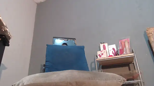 Amazing12inch online show from May 1, 4:39 am