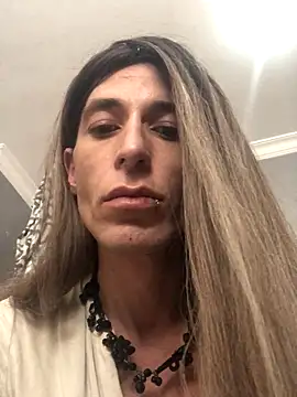 Snapshot of VanillaSeXy chatting on September 18, 10:37 pm VanillaSeXy online show from September 18, 10:37 pm