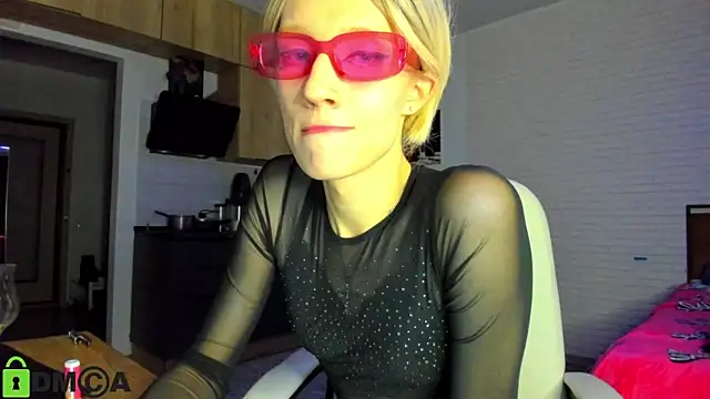  Alice Kitty online show from October 26, 3:30 pm