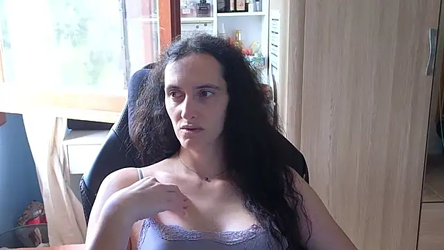 Snapshot of MemiKouki chatting on September 12, 3:07 pm MemiKouki online show from September 12, 3:07 pm