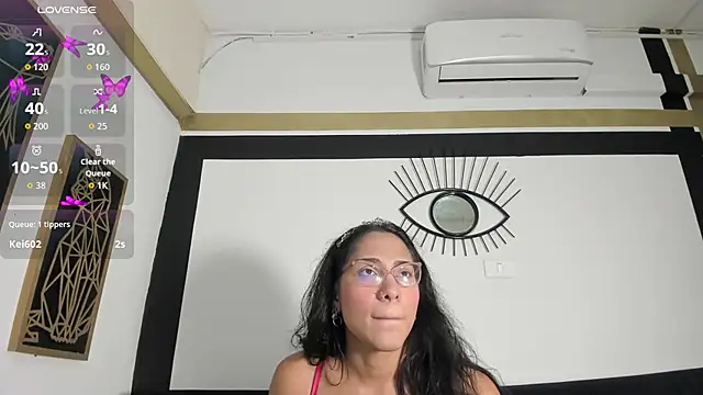EmilyGomezLS online show from February 1, 11:09 am