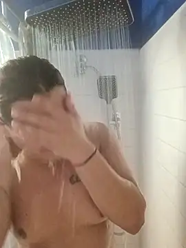 allissonw13 online show from February 7, 3:18 pm