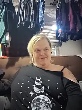 Trans Girl next door420 online show from June 15, 10:23 pm