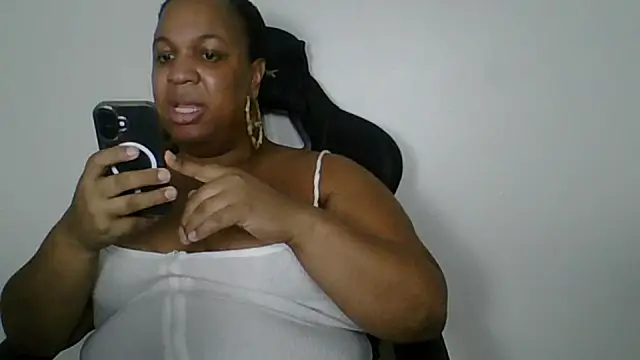 Badgirlbrittt online show from September 20, 5:07 pm