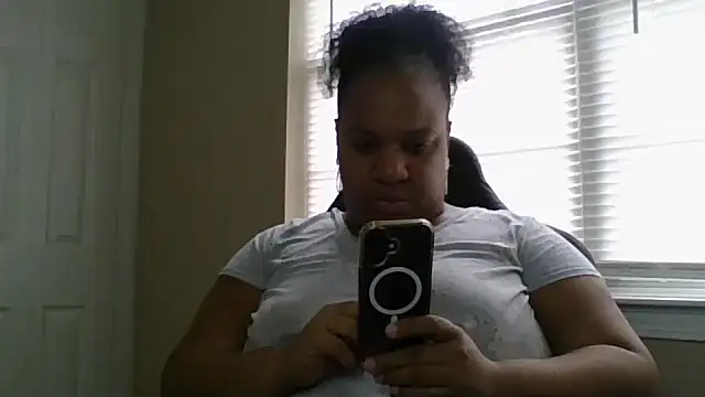 Badgirlbrittt online show from September 29, 6:07 pm