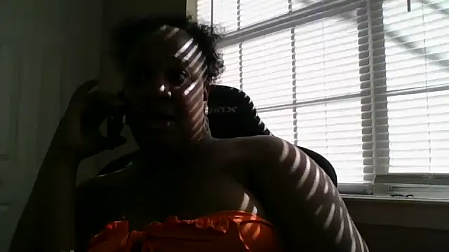 Badgirlbrittt online show from October 2, 7:46 pm